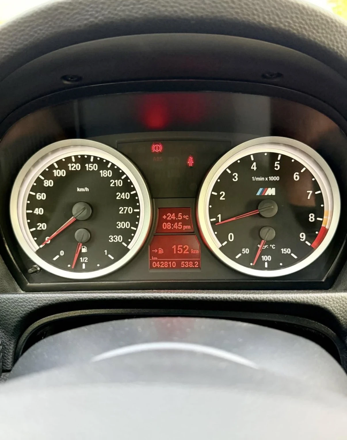 BMW M3 РЪЧКА * ПЪЛНА СЕРВИЗНА ИСТОРИЯ * 42К КМ * СТОКОВА , снимка 13 - Автомобили и джипове - 55449980