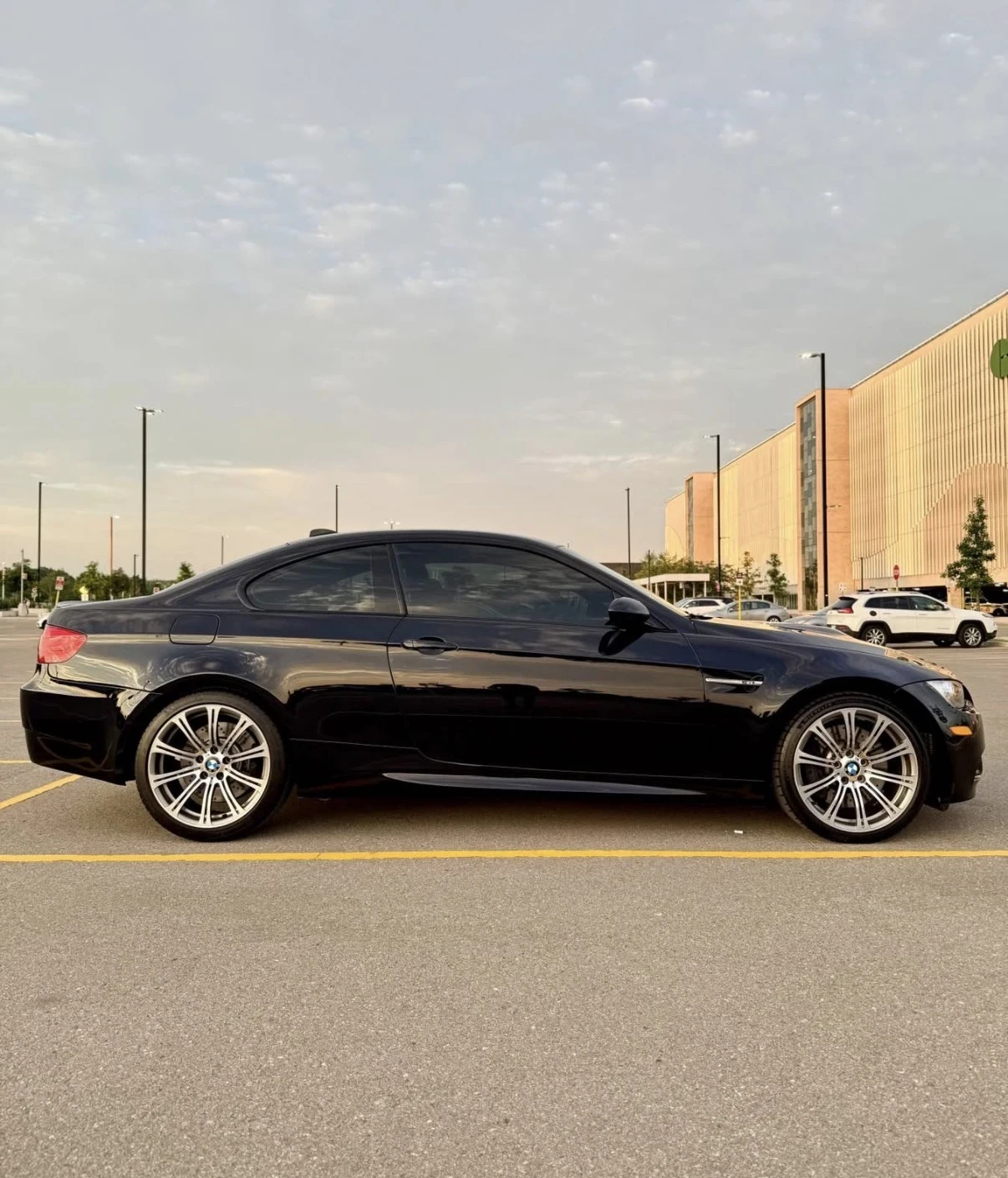 BMW M3 РЪЧКА * ПЪЛНА СЕРВИЗНА ИСТОРИЯ * 42К КМ * СТОКОВА , снимка 6 - Автомобили и джипове - 55449980