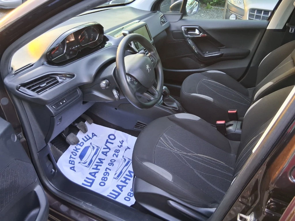 Peugeot 208, снимка 9 - Автомобили и джипове - 55501560