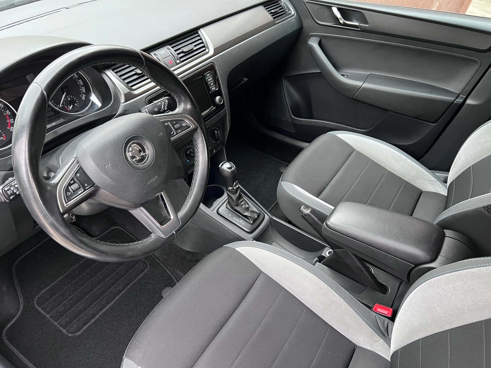 Skoda Rapid Skoda Rapid - TDI - DSG, снимка 9 - Автомобили и джипове - 55883470