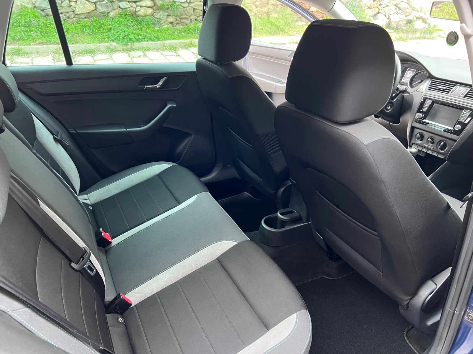 Skoda Rapid Skoda Rapid - TDI - DSG, снимка 14 - Автомобили и джипове - 55883470