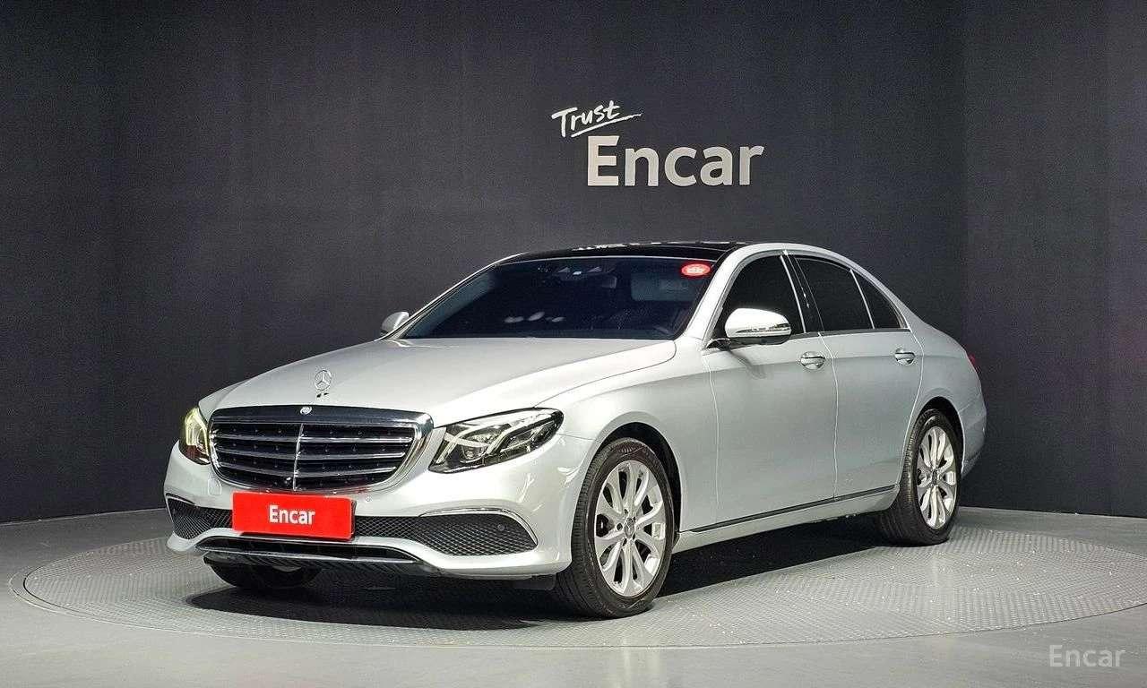 Mercedes-Benz E 300 EXCLUSIVE* ОБДУХВАНЕ* ХЕДЪП* 360КАМЕРА* 