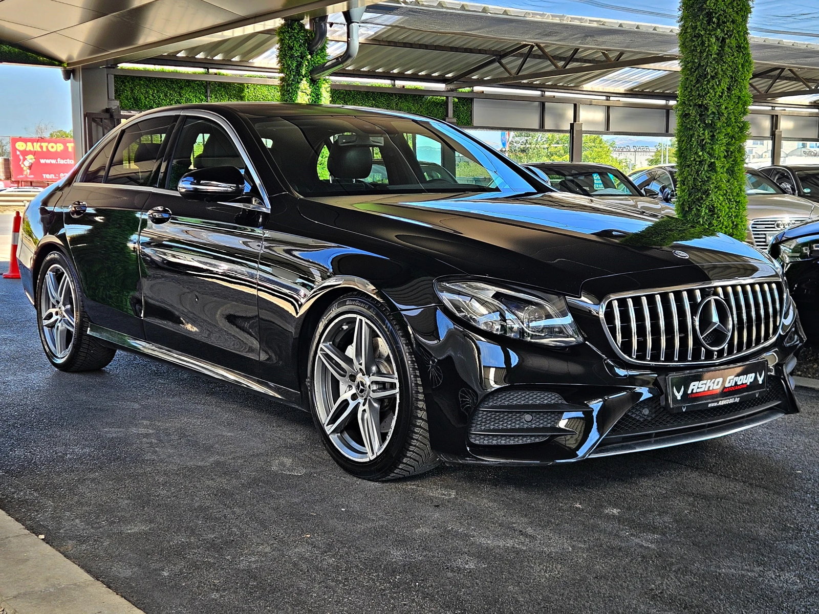 Mercedes-Benz E 220 AMG/GERMANY/360CAMERA/64xAMBIENT/BURMEST/ПОДГР/LIZ, снимка 3 - Автомобили и джипове - 56007464
