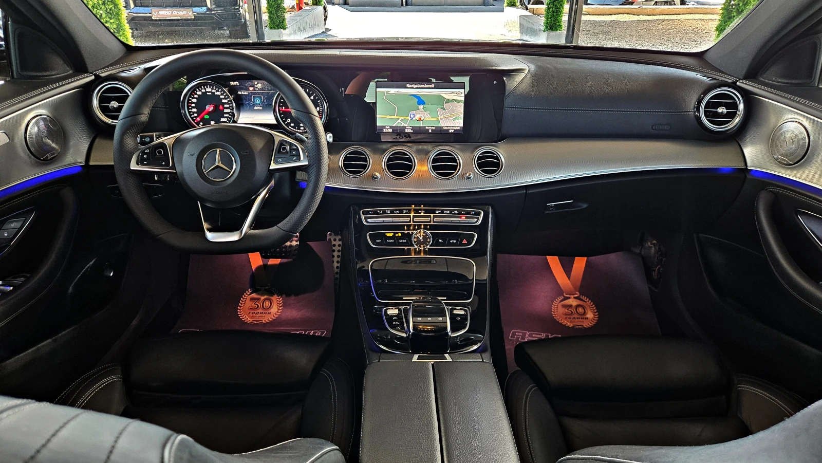 Mercedes-Benz E 220 AMG/GERMANY/360CAMERA/64xAMBIENT/BURMEST/ПОДГР/LIZ, снимка 9 - Автомобили и джипове - 56007464