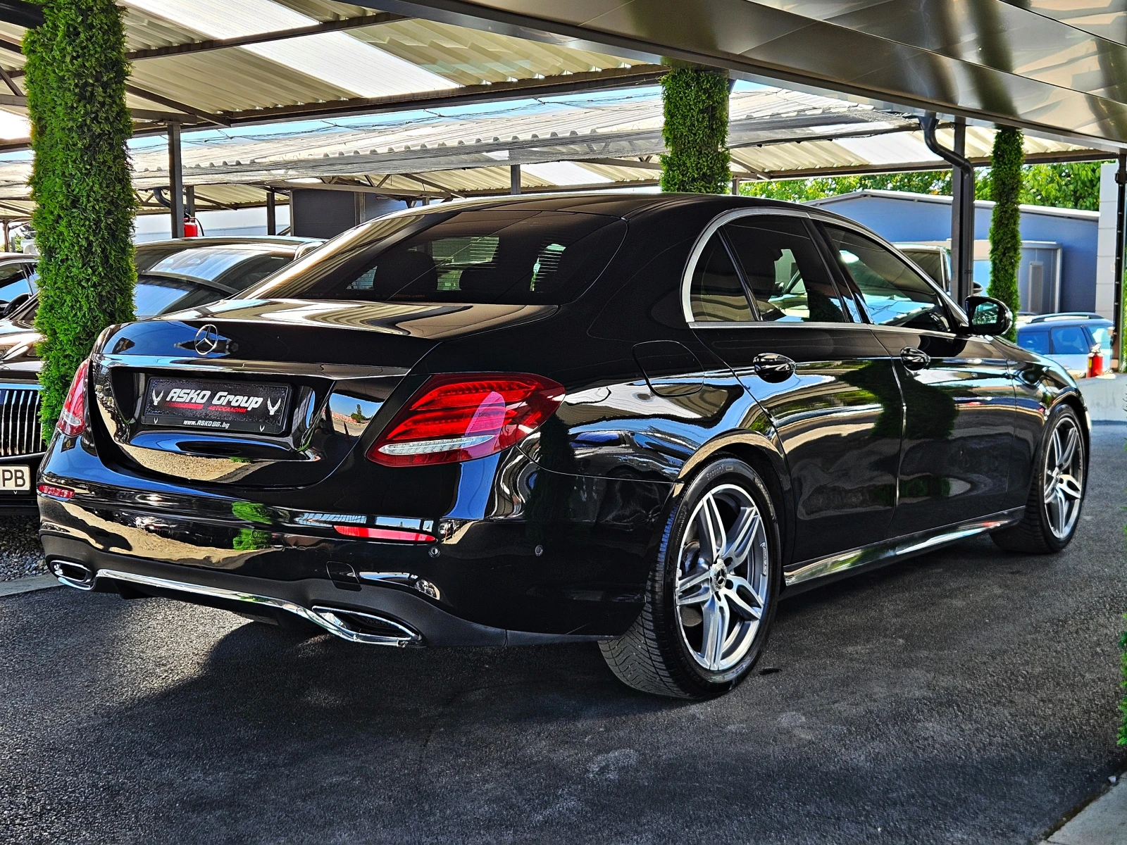 Mercedes-Benz E 220 AMG/GERMANY/360CAMERA/64xAMBIENT/BURMEST/ПОДГР/LIZ, снимка 5 - Автомобили и джипове - 56007464