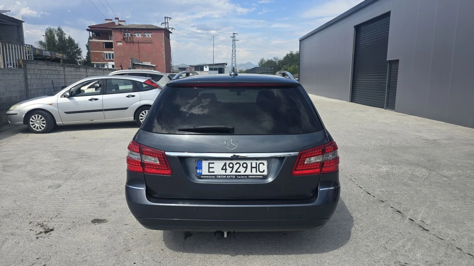 Mercedes-Benz E 220, снимка 6 - Автомобили и джипове - 56041734