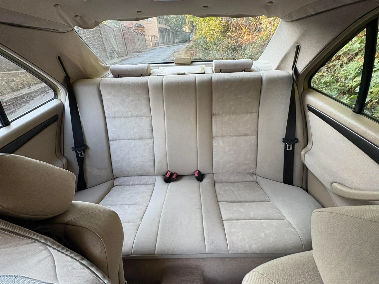 Mercedes-Benz C 250, снимка 5 - Автомобили и джипове - 56243290