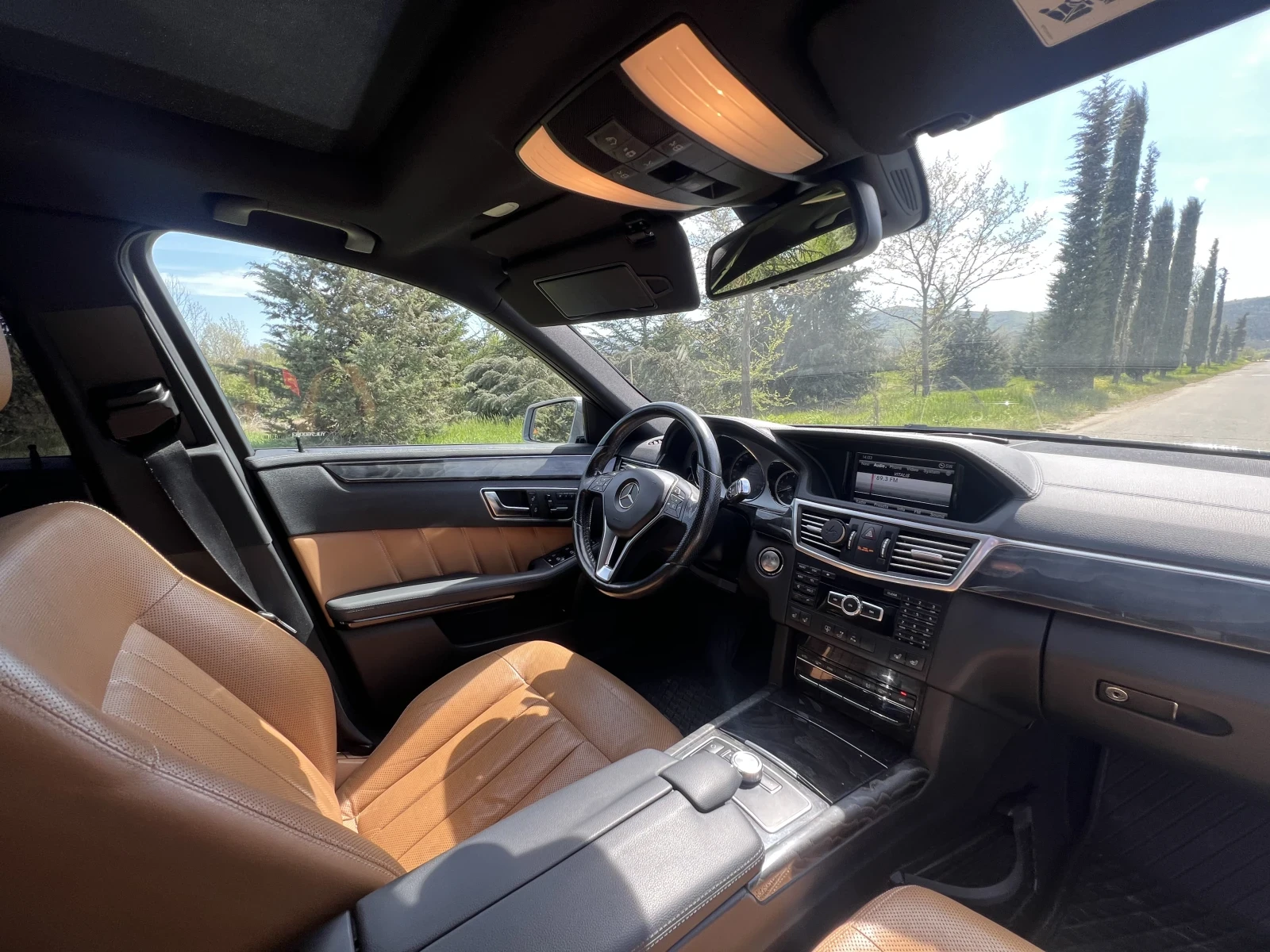 Mercedes-Benz E 350 4matik, снимка 11 - Автомобили и джипове - 56272544