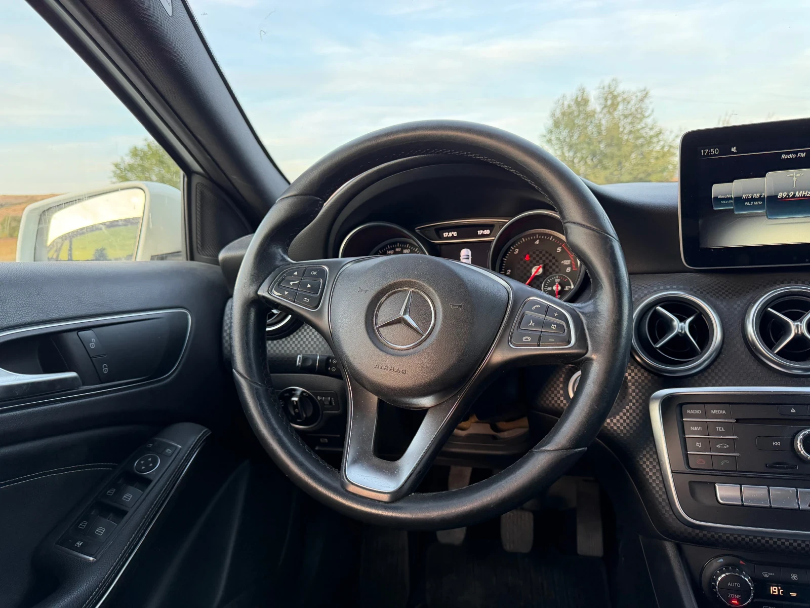 Mercedes-Benz A 180 1.5 DCI, снимка 11 - Автомобили и джипове - 56335723