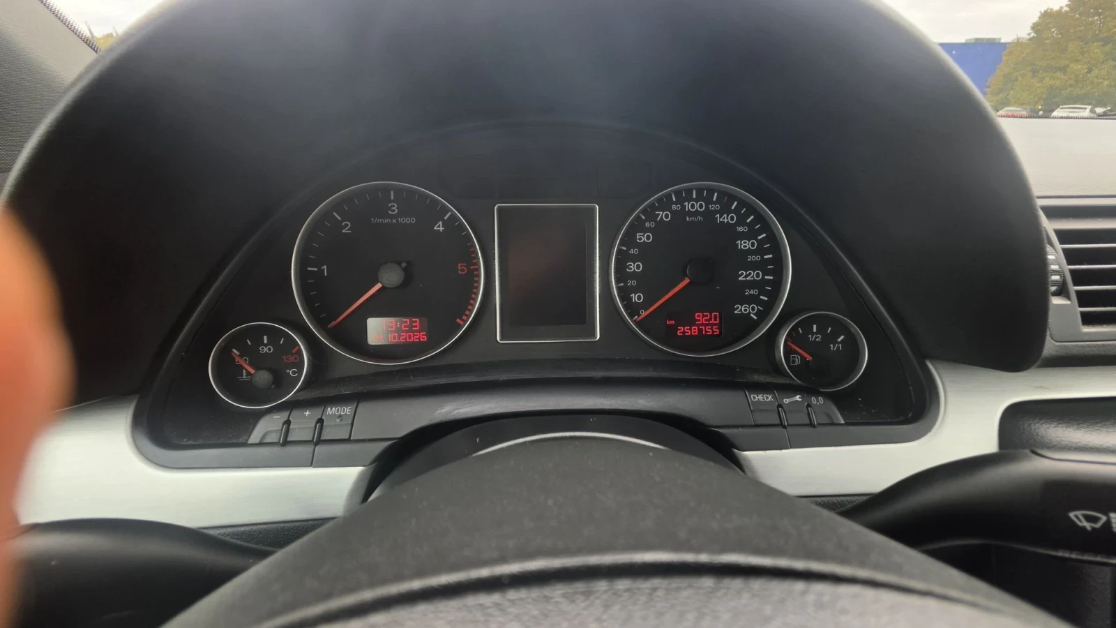 Audi A4, снимка 9 - Автомобили и джипове - 56502691