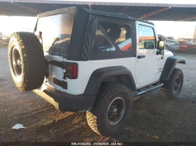 Jeep Wrangler 3.6L V-6 DOHC, VVT, 285HP 4X4 Drive, снимка 10