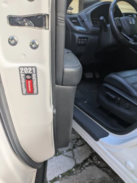 Обява за продажба на Honda Cr-v Black edition  ~42 500 лв. - изображение 1