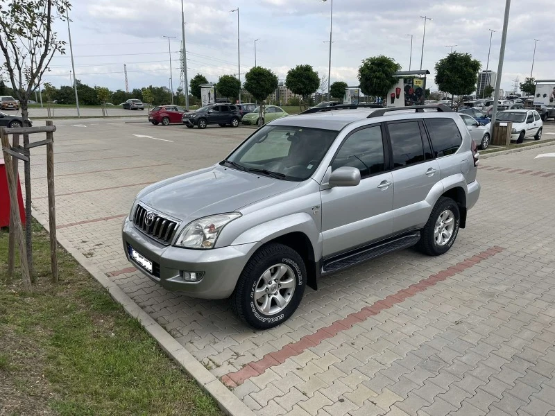 Toyota Land cruiser 3.0 D-4D Automatic, снимка 1 - Автомобили и джипове - 42352022