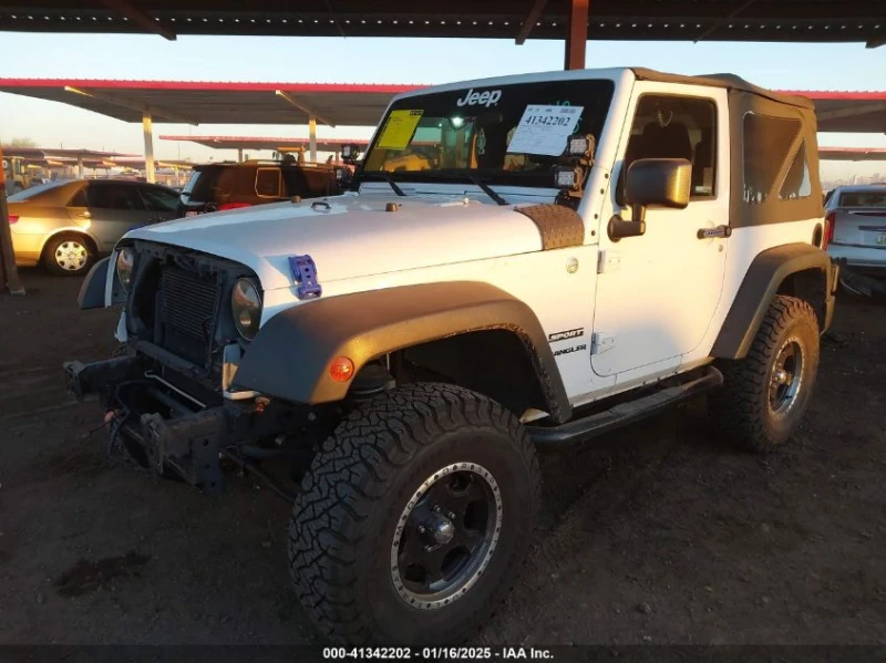 Jeep Wrangler 3.6L V-6 DOHC, VVT, 285HP 4X4 Drive, снимка 2 - Автомобили и джипове - 49065424