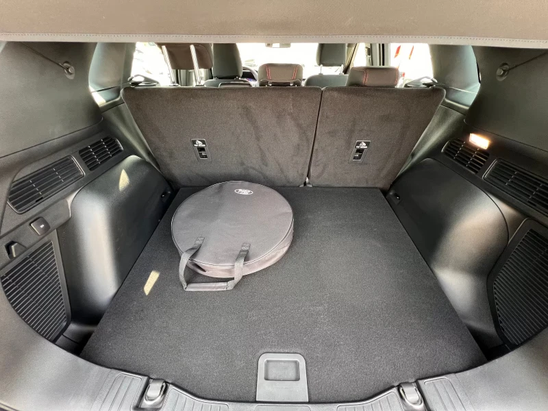 Ford Kuga ST-LINE/224HP/CARPLAY/HUD/AMBI/NIGHT/KLESS/394f, снимка 9 - Автомобили и джипове - 51042741