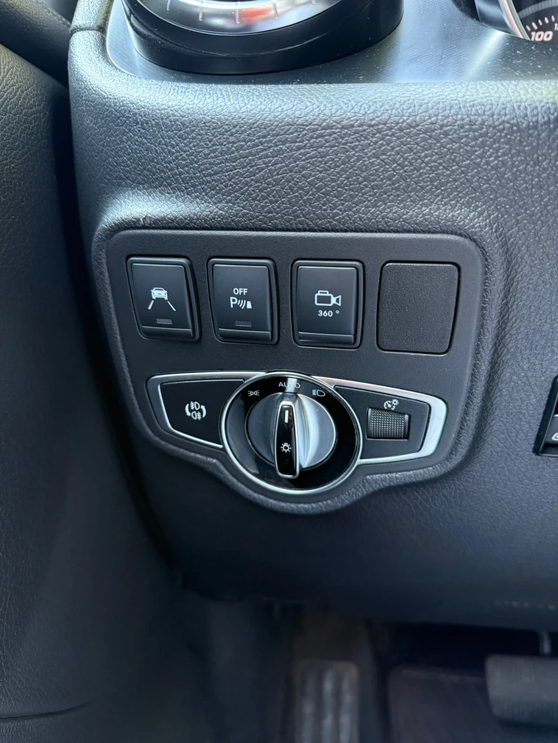 Mercedes-Benz X-Klasse, снимка 9 - Автомобили и джипове - 51192978