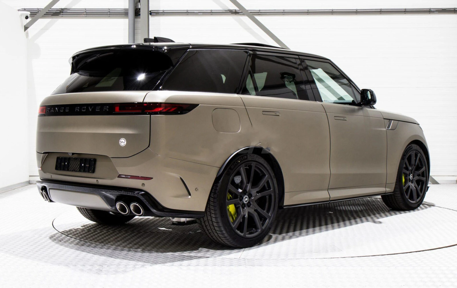 Land Rover Range Rover Sport SV EDITION ONE, Carbon Ceramic, 23" Carbon Fib - изображение 3