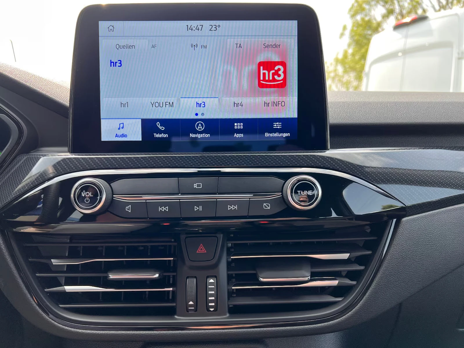 Ford Kuga ST-LINE/224HP/CARPLAY/HUD/AMBI/NIGHT/KLESS/394f | Mobile.bg   15