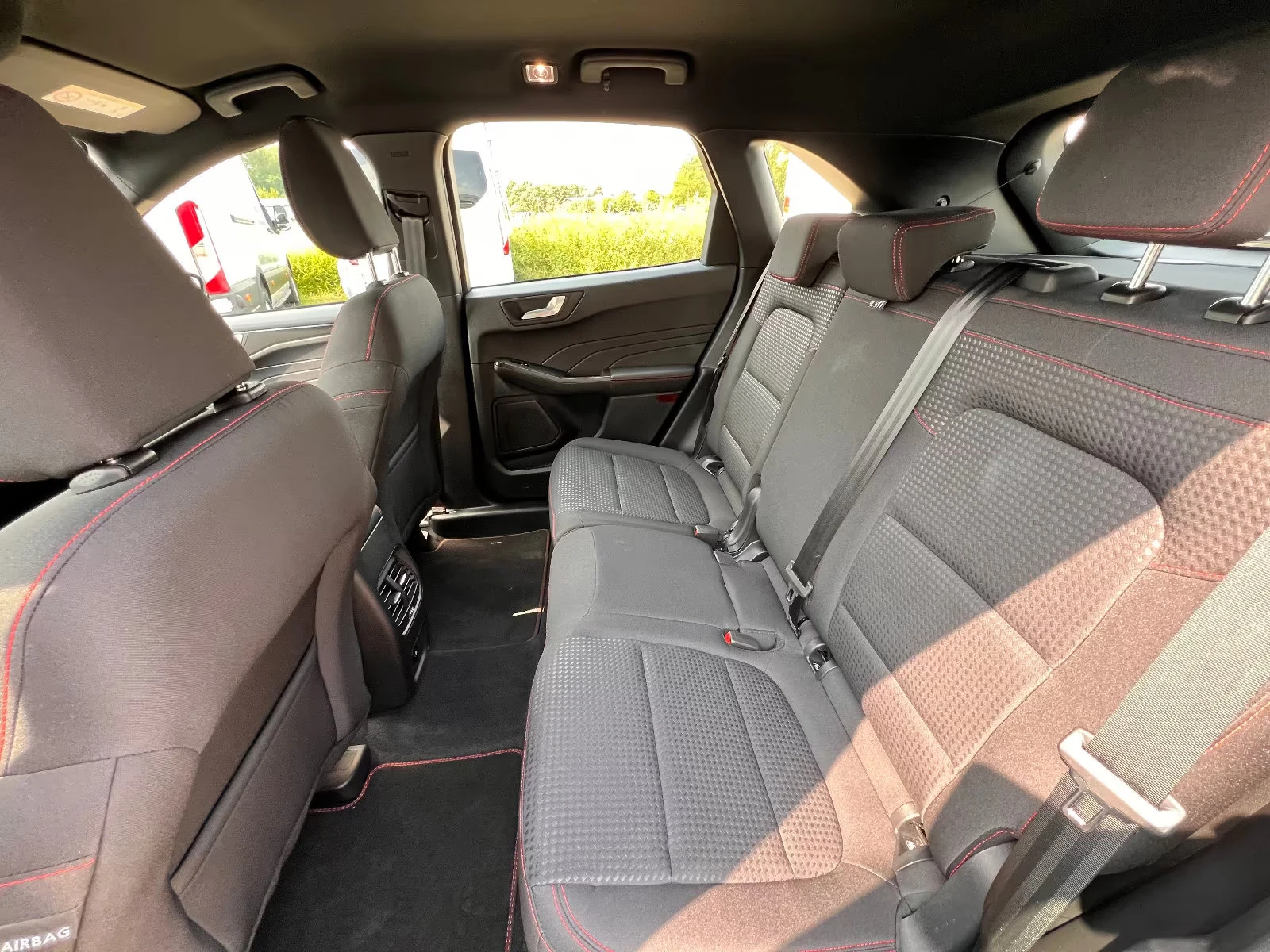 Ford Kuga ST-LINE/224HP/CARPLAY/HUD/AMBI/NIGHT/KLESS/394f | Mobile.bg   16