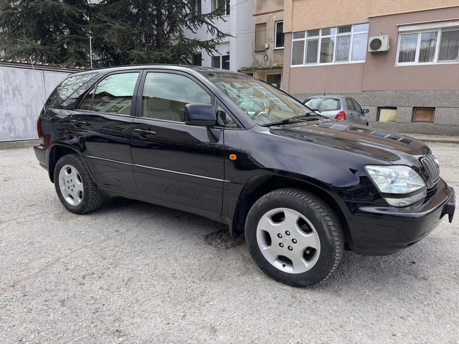 Lexus RX 300 БЕНЗИН-ГАЗ, снимка 2 - Автомобили и джипове - 54241264
