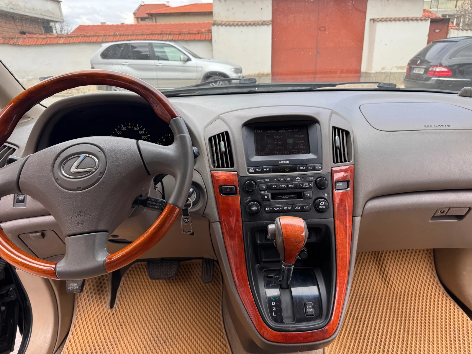 Lexus RX 300 БЕНЗИН-ГАЗ, снимка 6 - Автомобили и джипове - 54241264