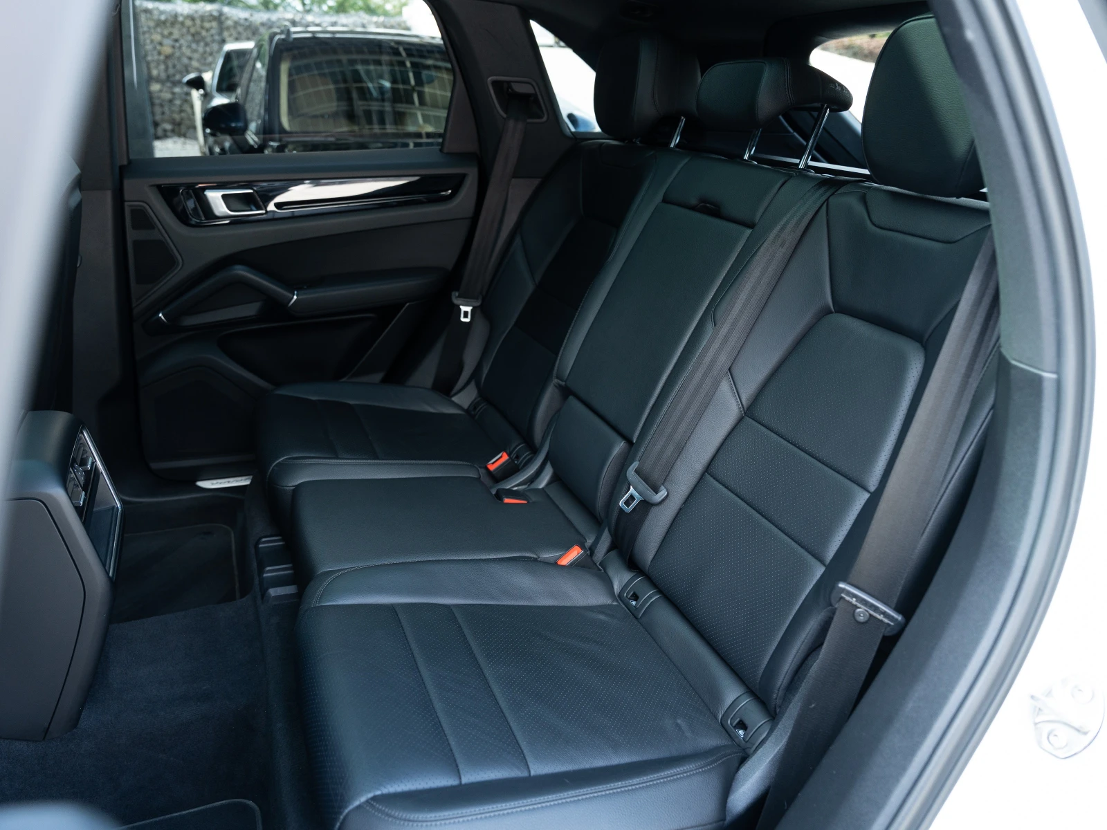 Porsche Cayenne, снимка 13 - Автомобили и джипове - 53987103