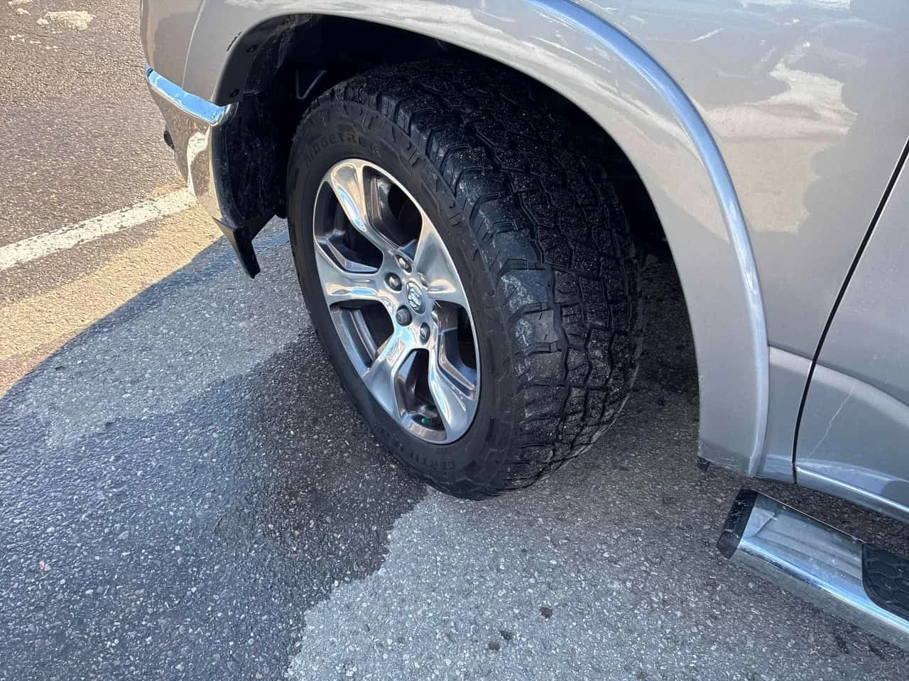 Dodge RAM 1500  Laramie /CARFAX/360/ОБДУХВАНЕ/КЛИП НА МОТОРА , снимка 7 - Автомобили и джипове - 54134507