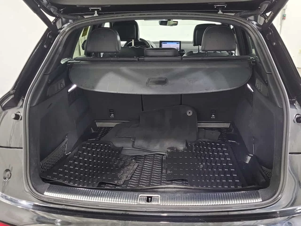 Audi Q5 * PROGRESSIV * CARFAX * ЦЕНА ДО БГ, снимка 15 - Автомобили и джипове - 54268740