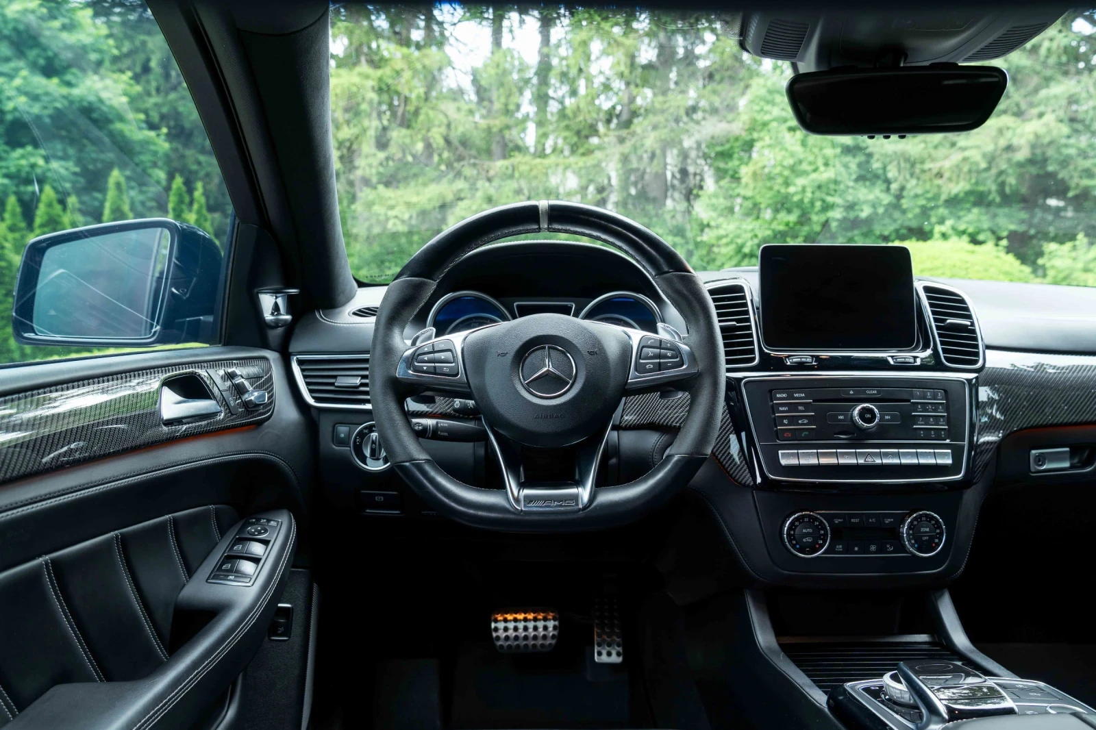 Mercedes-Benz GLE 63 S AMG COUPE * ДИСТРОНИК * ОБДУХВАНЕ * ПАНОРАМА * B&O, снимка 10 - Автомобили и джипове - 54935589