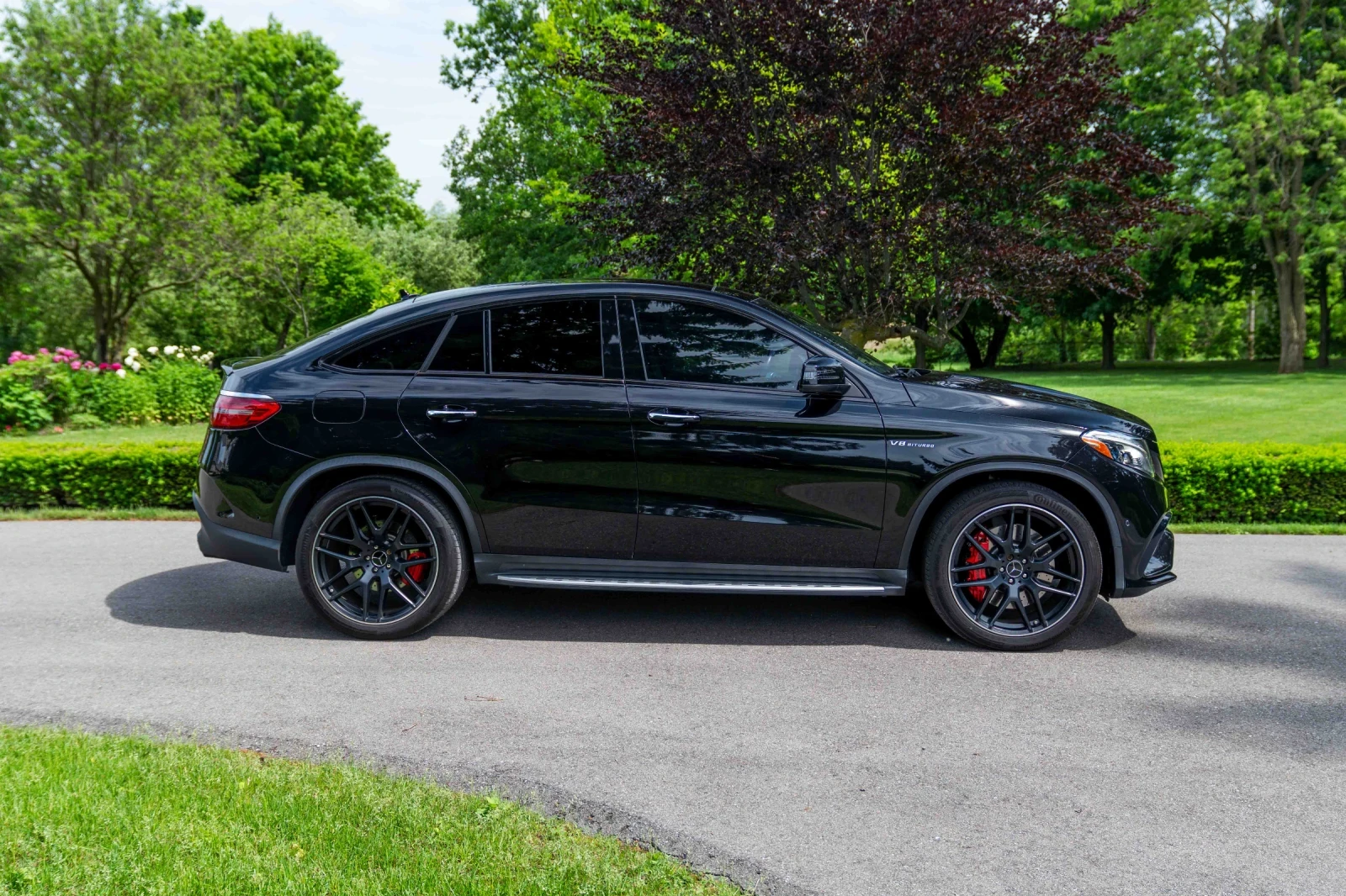 Mercedes-Benz GLE 63 S AMG COUPE * ДИСТРОНИК * ОБДУХВАНЕ * ПАНОРАМА * B&O, снимка 5 - Автомобили и джипове - 54935589