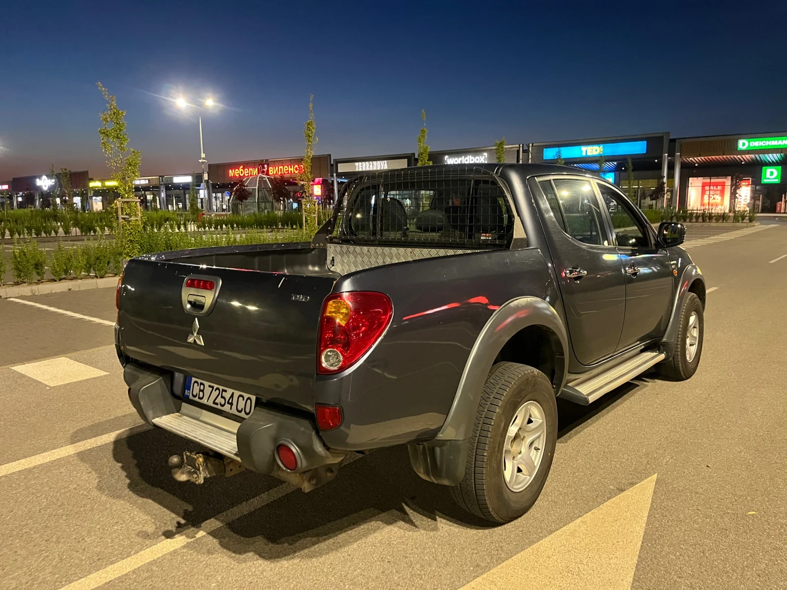 Mitsubishi L200, снимка 5 - Автомобили и джипове - 55747737