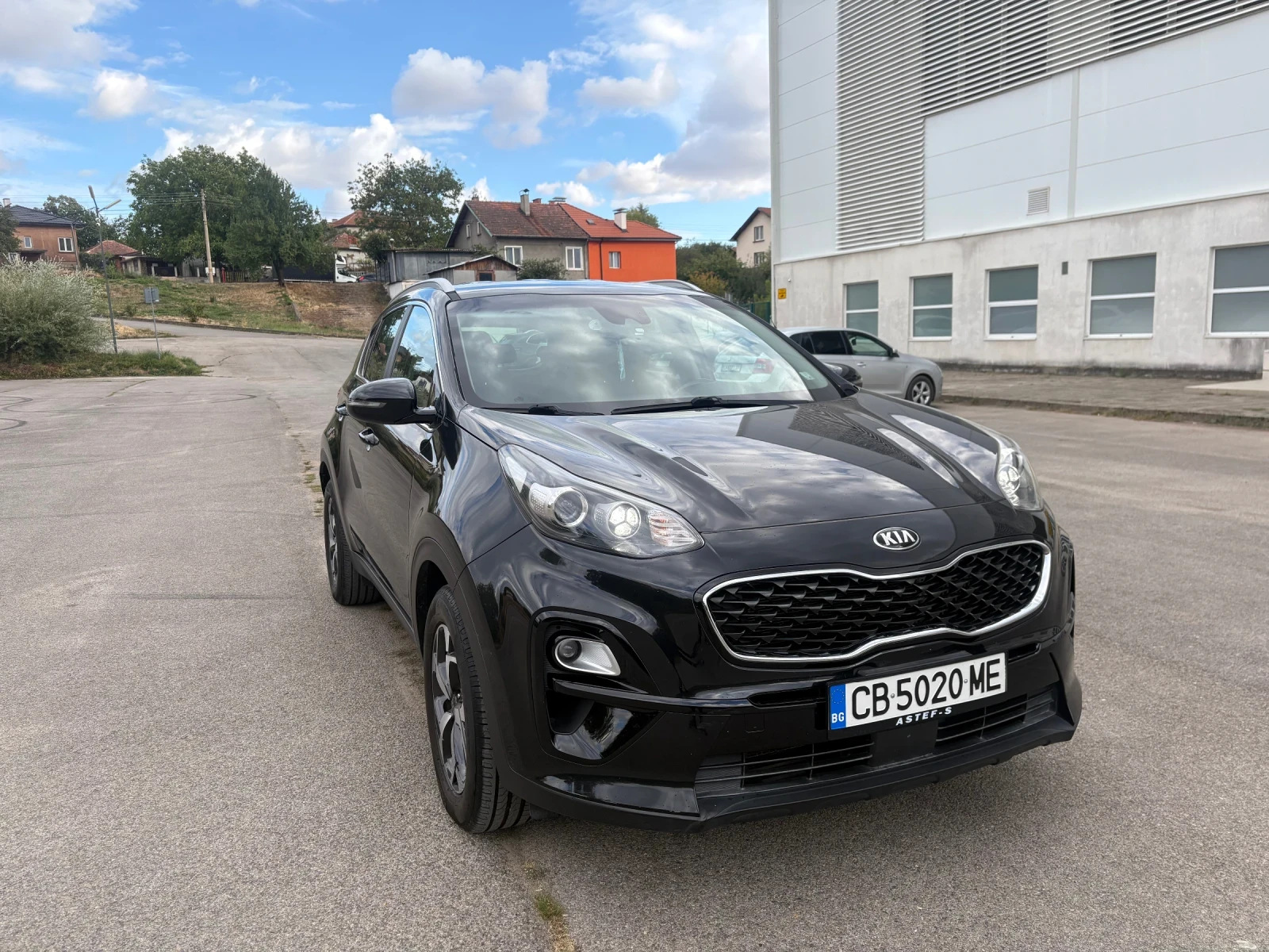 Kia Sportage 1.6CRDI Facelift, снимка 2 - Автомобили и джипове - 56201336