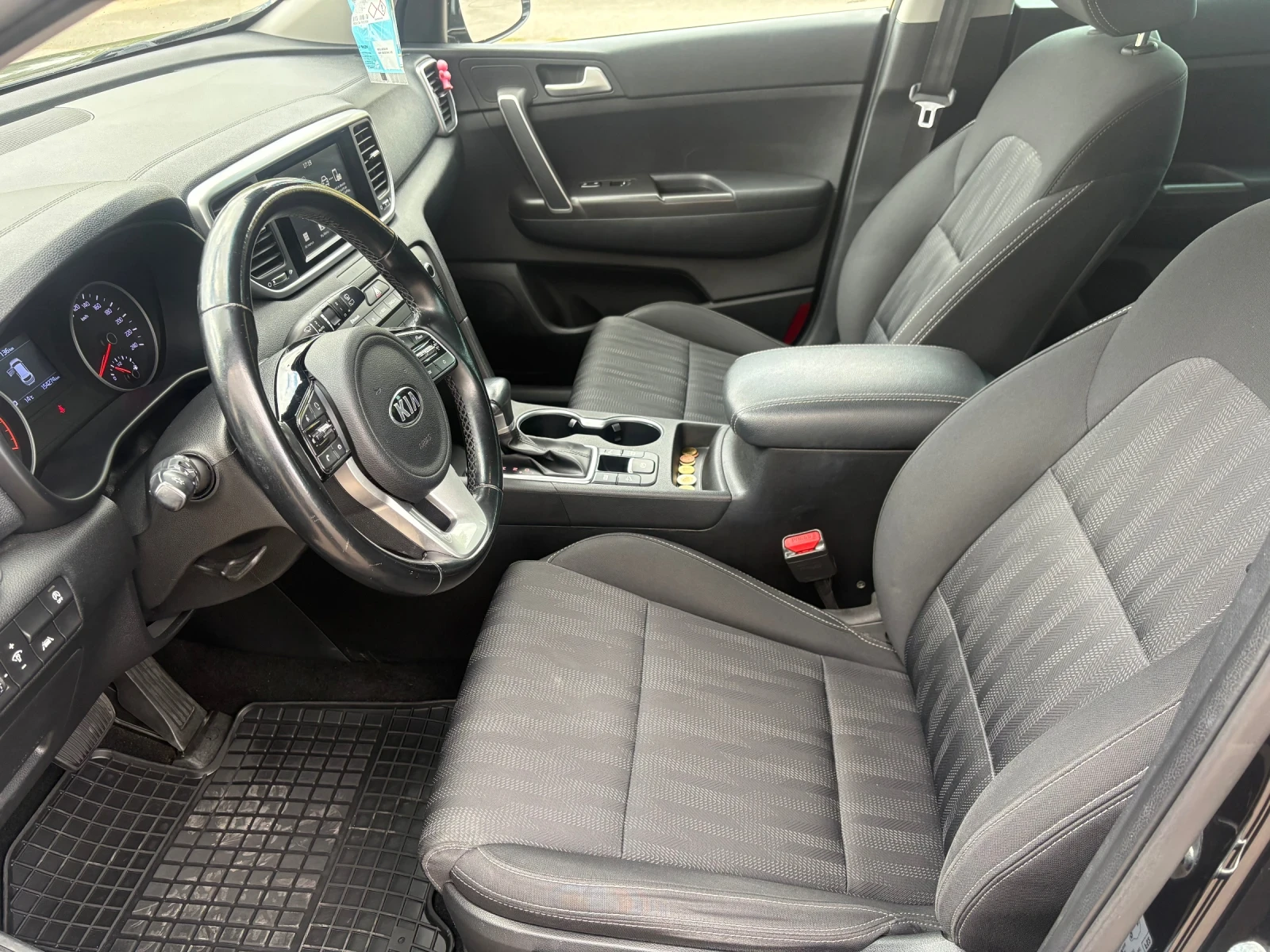 Kia Sportage 1.6CRDI Facelift, снимка 6 - Автомобили и джипове - 56201336
