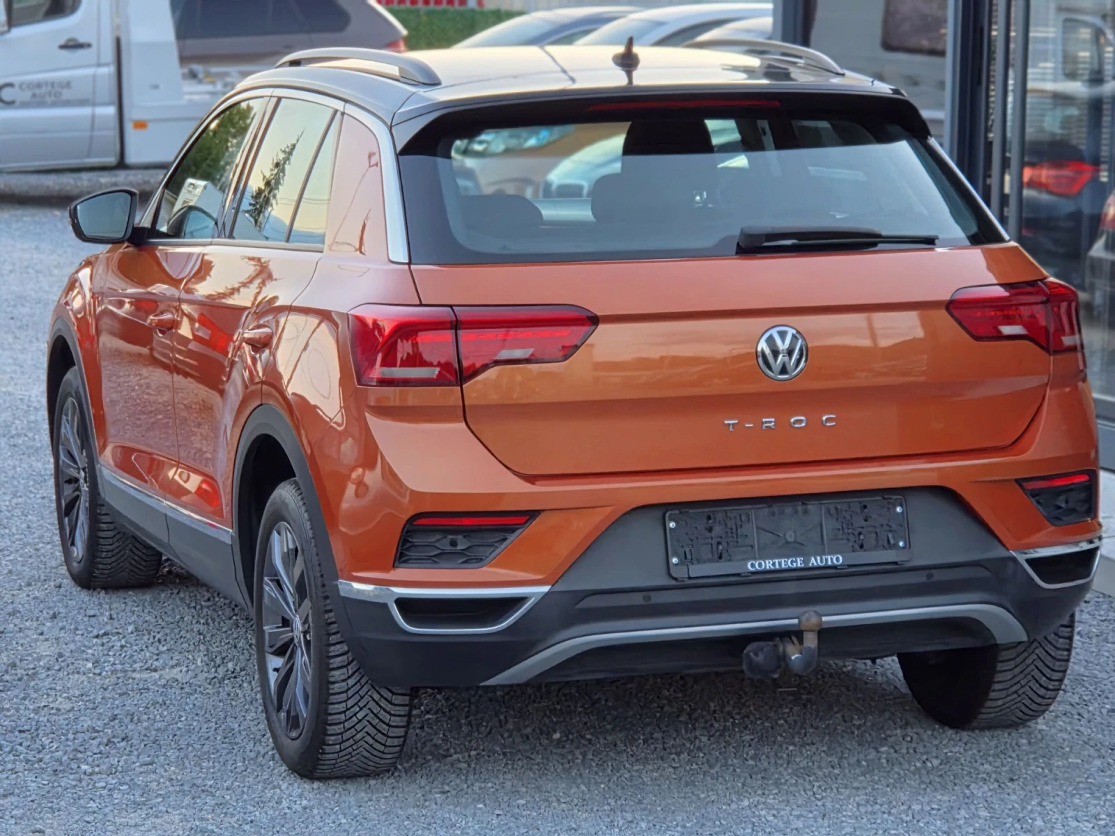 VW T-Roc 1.6TDI , снимка 6 - Автомобили и джипове - 56230384