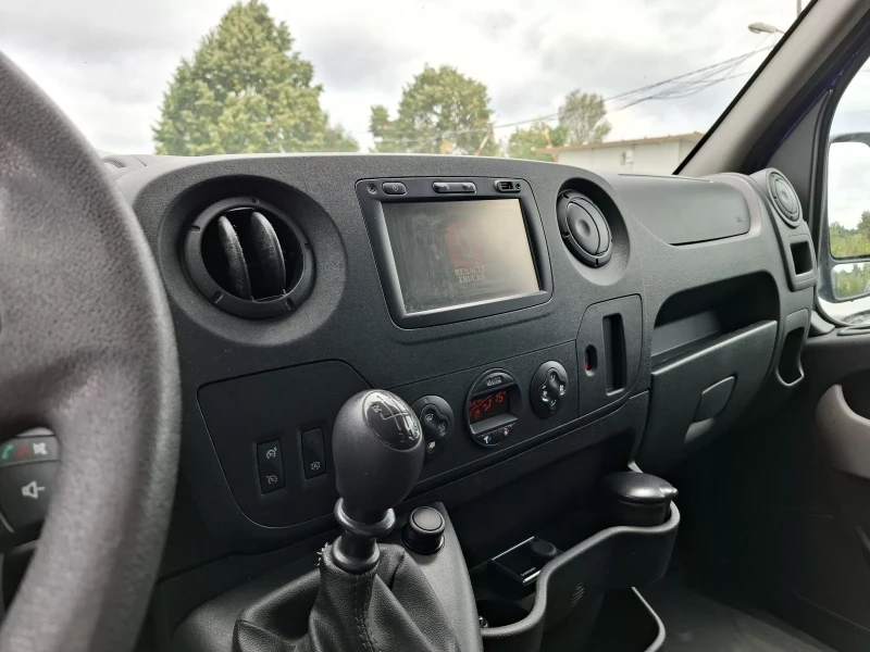 Renault Master 2.3dci, снимка 9 - Бусове и автобуси - 52059366