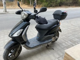  Piaggio Fly