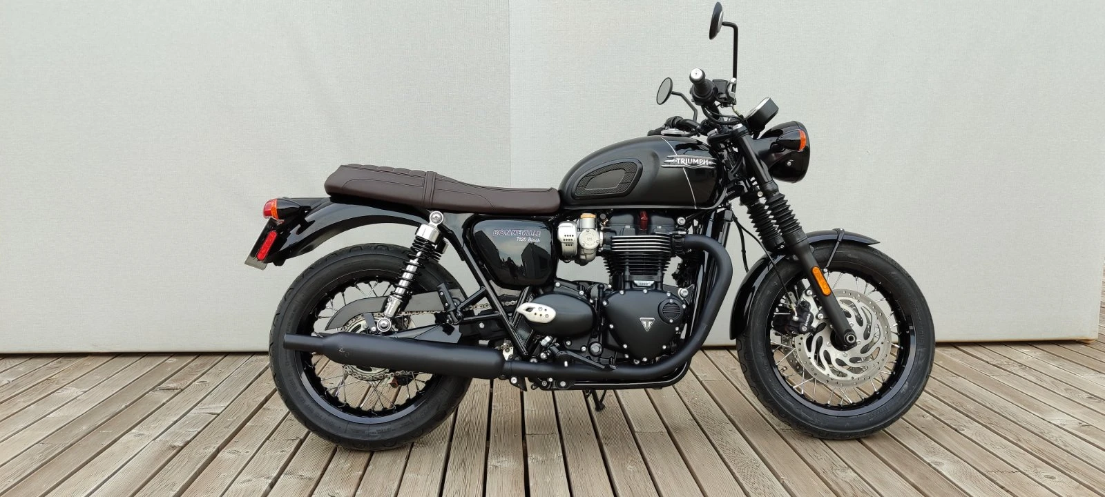 Triumph Bonneville T120 BLACK - изображение 2