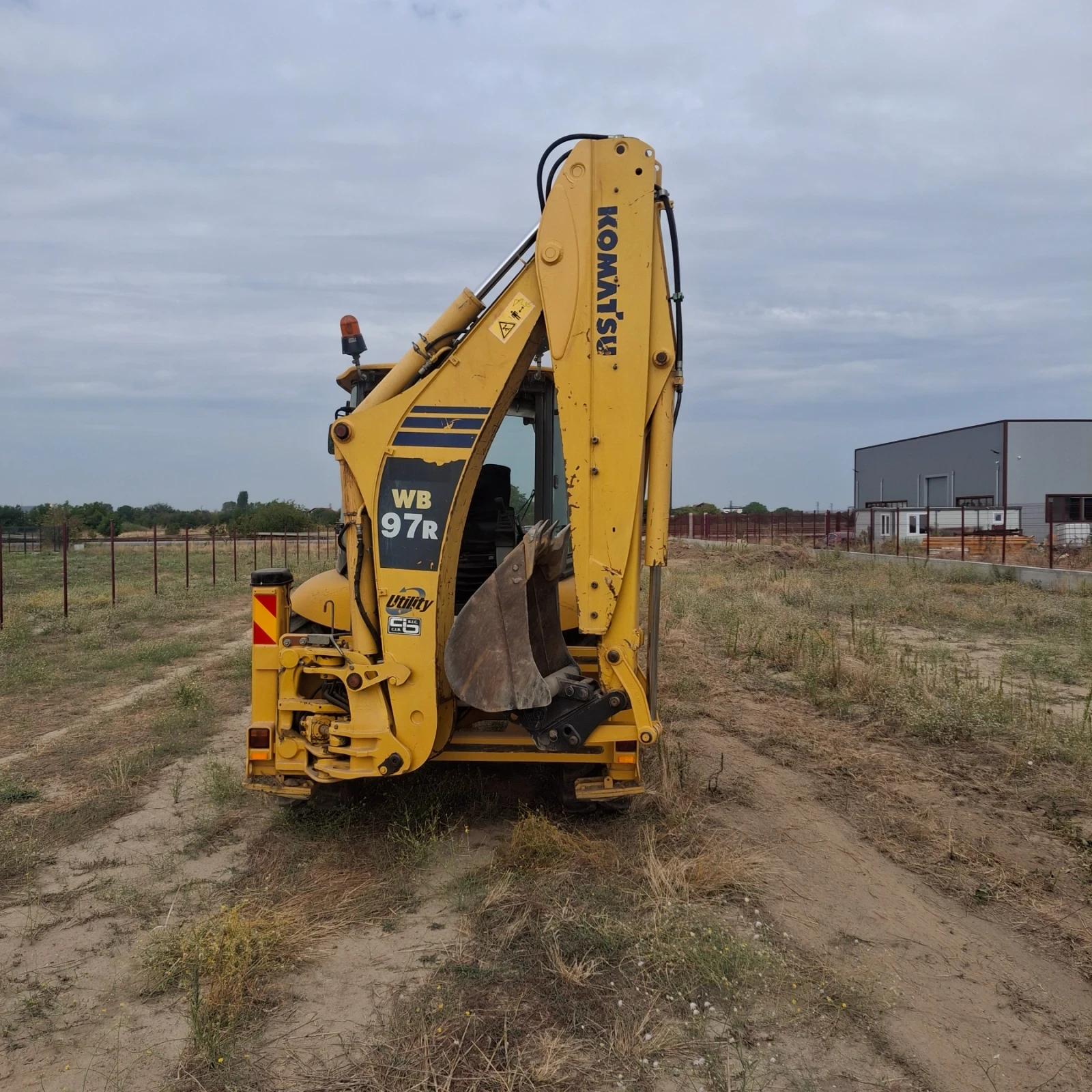 Багер Komatsu Wb97-5, снимка 4 - Индустриална техника - 55874676