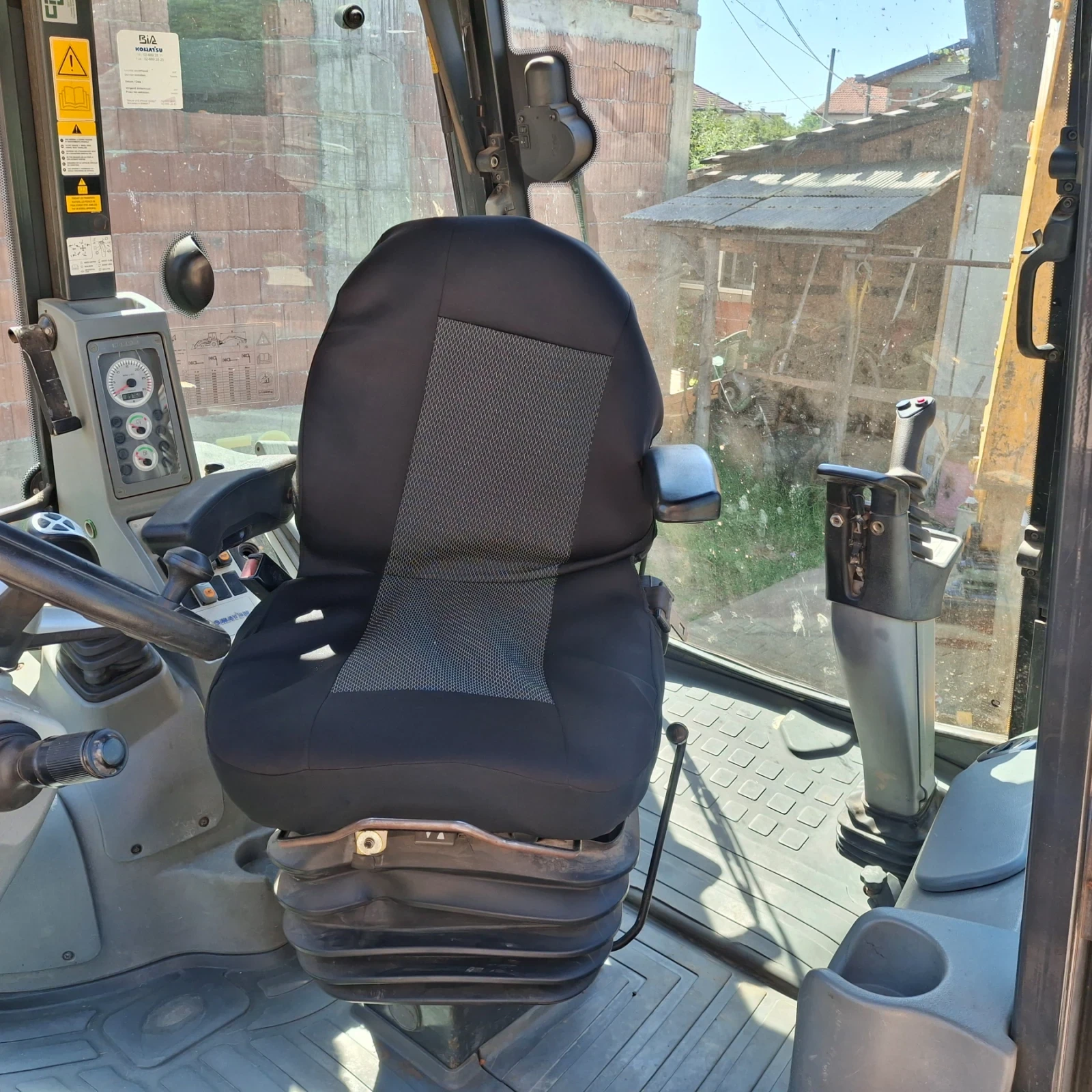 Багер Komatsu Wb97-5, снимка 6 - Индустриална техника - 55874676