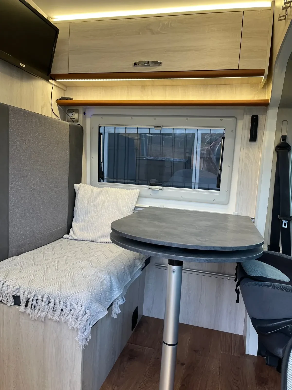 Кемпер Citroen JOA CAMP Jumper, снимка 7 - Каравани и кемпери - 53963574