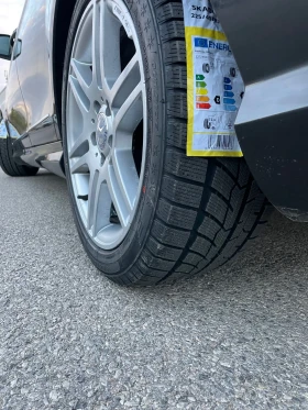 Mercedes-Benz C 250 ///AMG Line///DISTRONIC///biXENON///Harman-Kardon, снимка 9