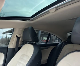 VW Passat CC 1.8T R-LINE/PANORAMA/NAVI/PODGREV/KOJA/UNIKAT, снимка 12