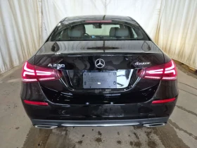 Mercedes-Benz A 220 ПАНОРАМА* АМБИЕНТНО ОСВЕТЛЕНИЕ* КАРФАКС* , снимка 5