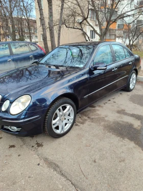 Mercedes-Benz E 320 4Matic , снимка 6