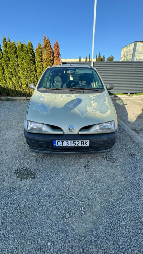 Renault Megane, снимка 13 - Автомобили и джипове - 45032100