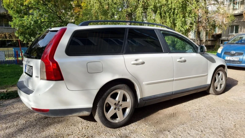 Volvo V50 2.0 D, снимка 15 - Автомобили и джипове - 47604779