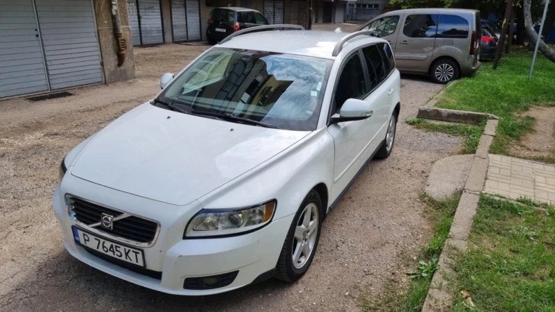 Volvo V50 2.0 D, снимка 2 - Автомобили и джипове - 47604779