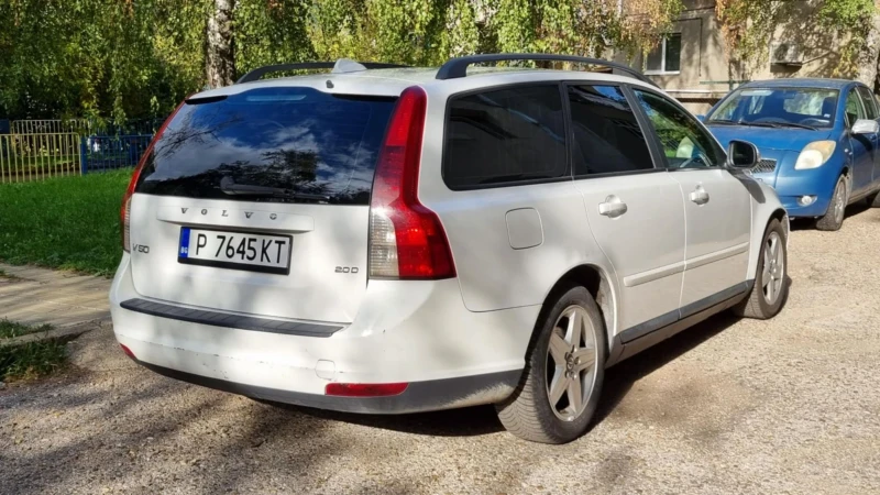 Volvo V50 2.0 D, снимка 17 - Автомобили и джипове - 47604779