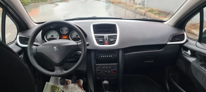 Peugeot 207 1.4HDI, снимка 8 - Автомобили и джипове - 48546387