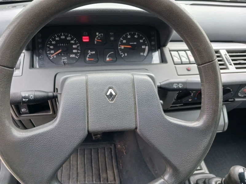 Renault Clio 1.2, снимка 7 - Автомобили и джипове - 49242529